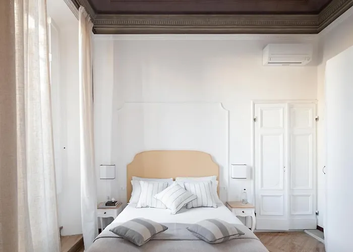 Crispi Guest house 2*